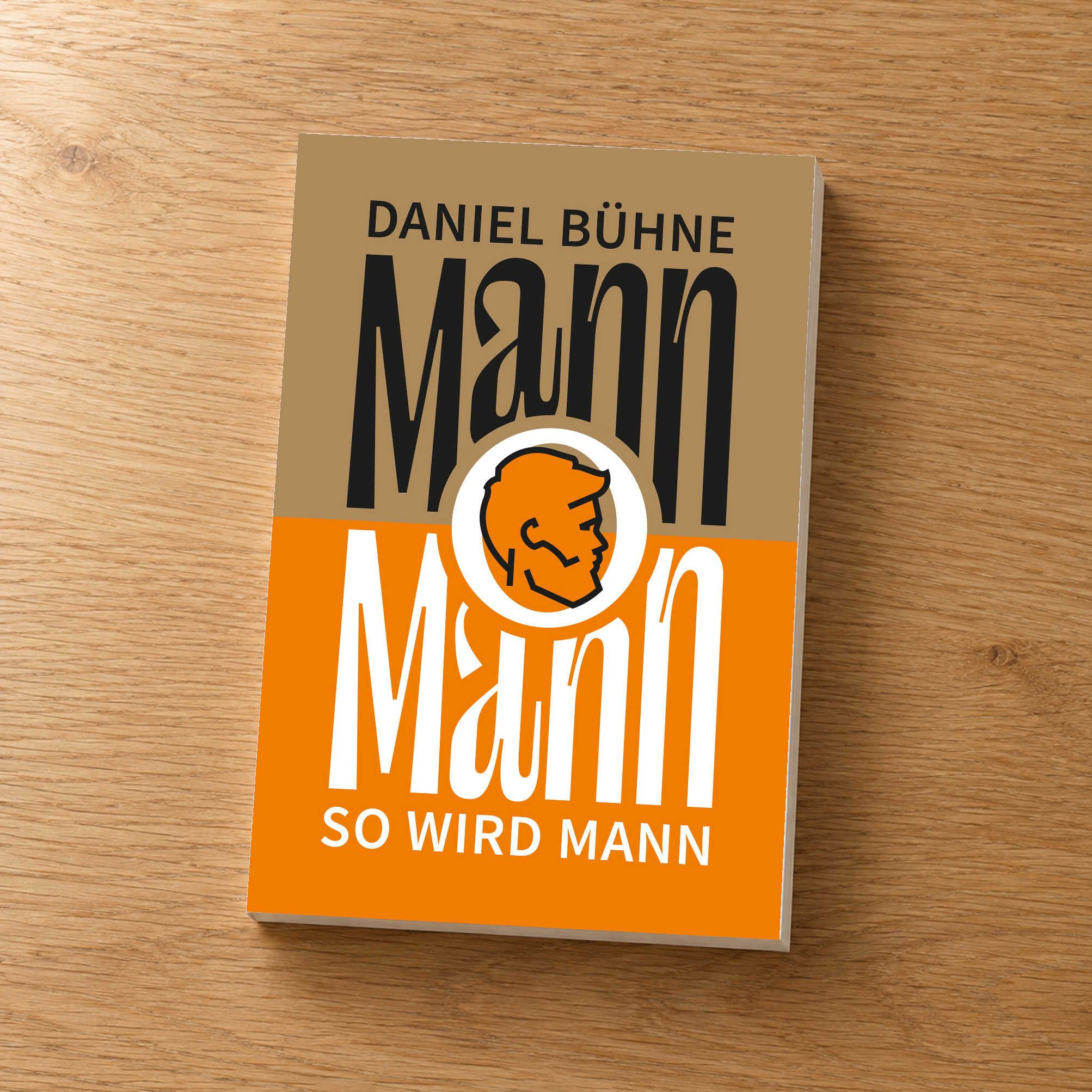 Mann o Mann – Originalcover auf natürlichem Holztisch